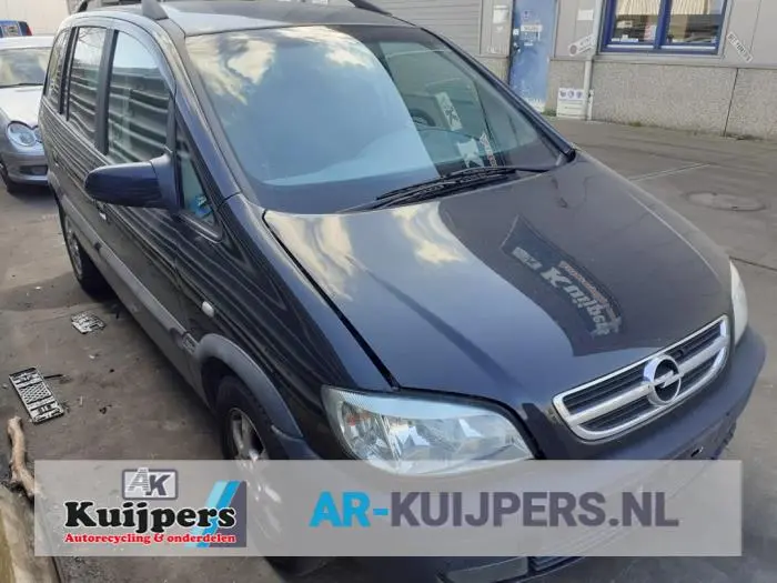Opel Zafira Zafira 2.2 16V 6