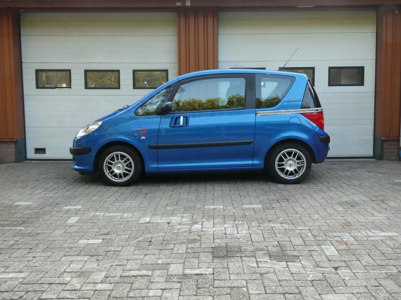 Peugeot 1007 1007 1.4 16V Trendy 4