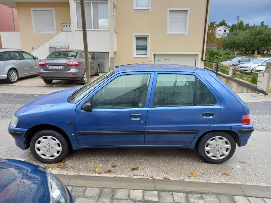 Peugeot 106 106 1.1 XN 5