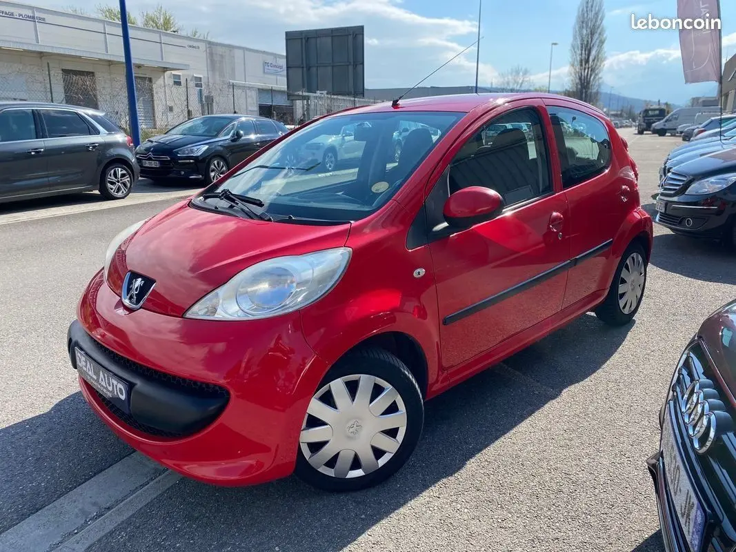 Peugeot 107 107 1.4 HDI Trendy 2