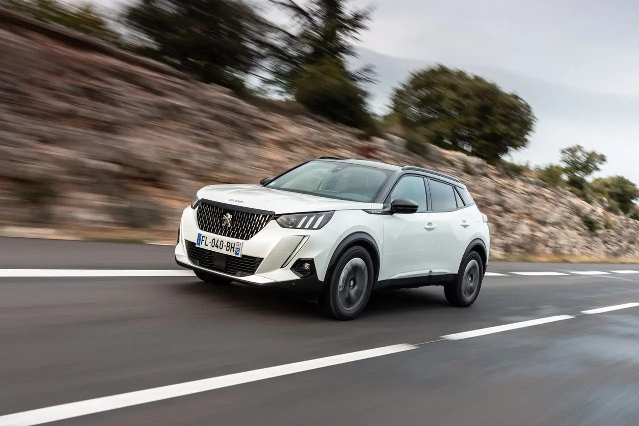 Peugeot 2008 2008 1.2 PureTech Allure EAT8 4