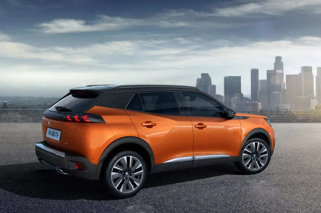 Peugeot 2008 2008 1.2 PureTech Active Dynamic 5