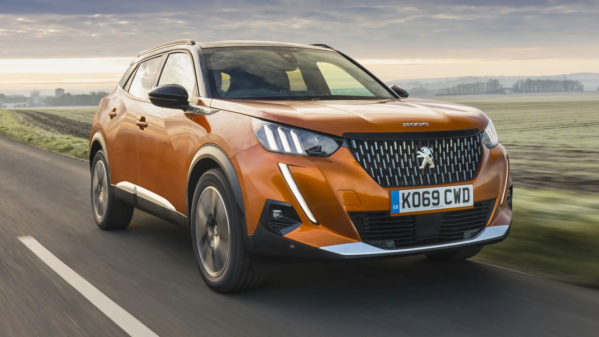 Peugeot 2008 2008 1.2 PureTech GT Dynamic EAT8 3