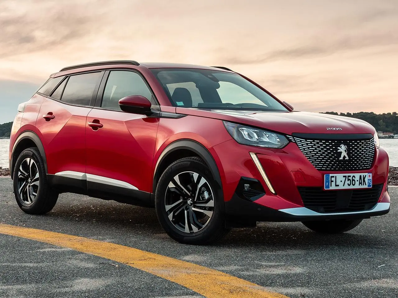 Peugeot 2008 2008 1.2 PureTech Allure Dynamic Busi MT 1