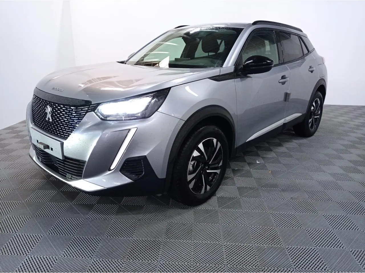 Peugeot 2008 2008 1.5 BlueHDI Allure EAT8 6