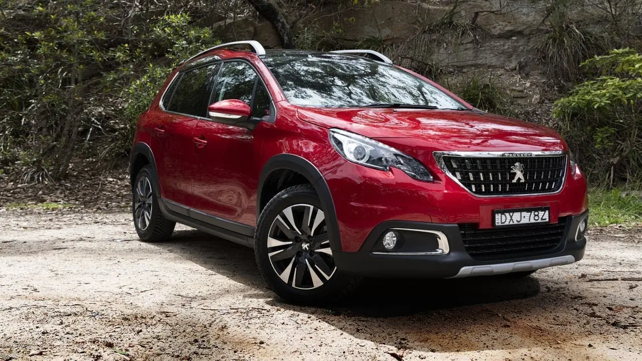 Peugeot 2008 2008 1.5 BlueHDI Allure EAT8 4