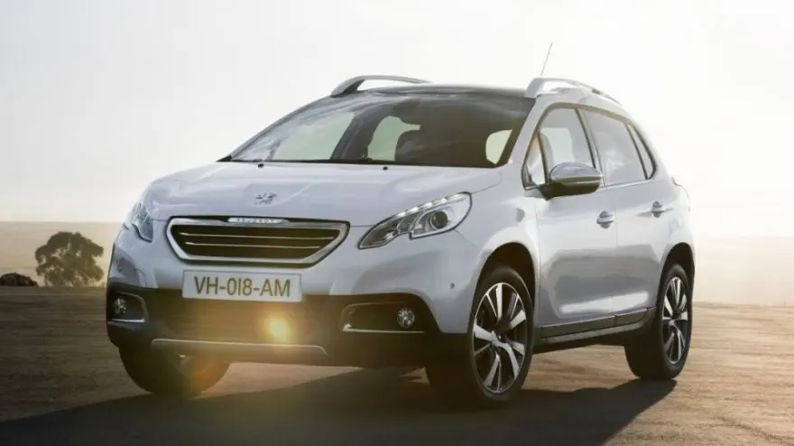 Peugeot 2008 2008 1.6 e-HDI Start&Stop Allure 6