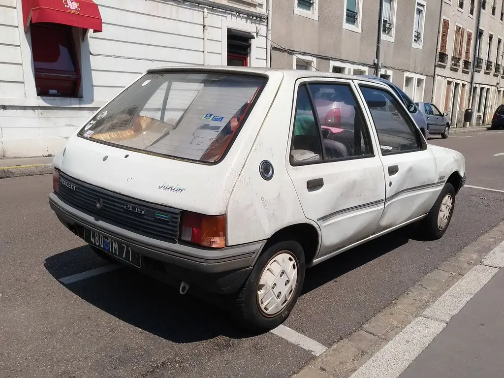 Peugeot 205 205 1.0 Junior 5