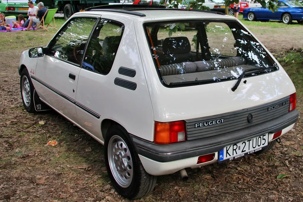 Peugeot 205 205 1.4 XS 6