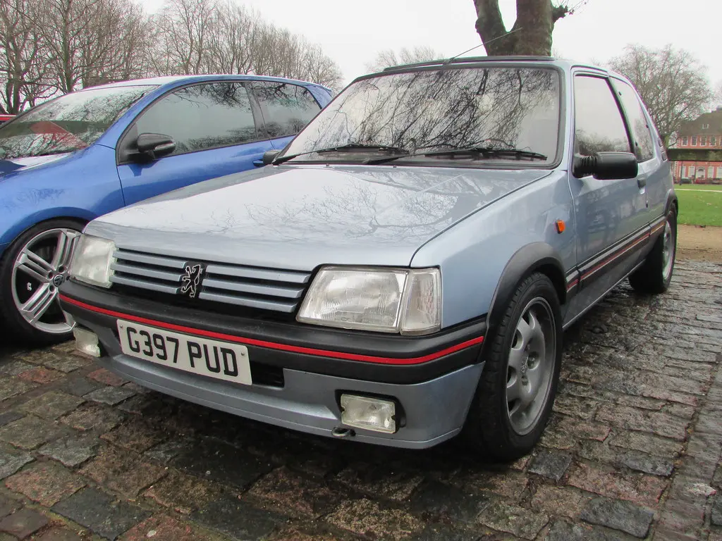 Peugeot 205 205 1.9 GTI 4