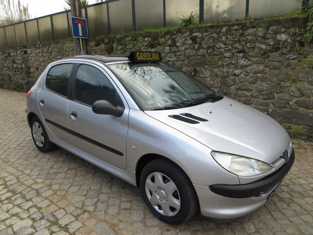 Peugeot 206 206 1.1 XR 7