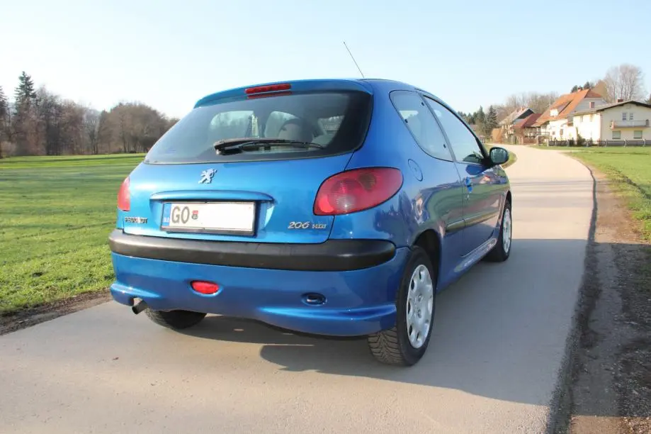 Peugeot 206 206 1.4 HDI X-Line 6