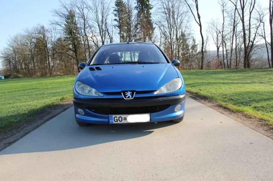 Peugeot 206 206 1.4 HDI X-Line 6