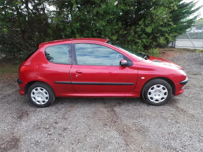 Peugeot 206 206 1.4 16V Sporty 1