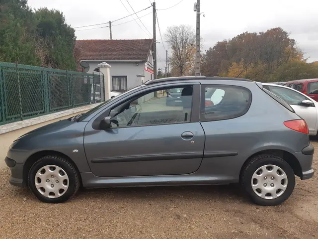 Peugeot 206 206 1.4 Pop Art 4