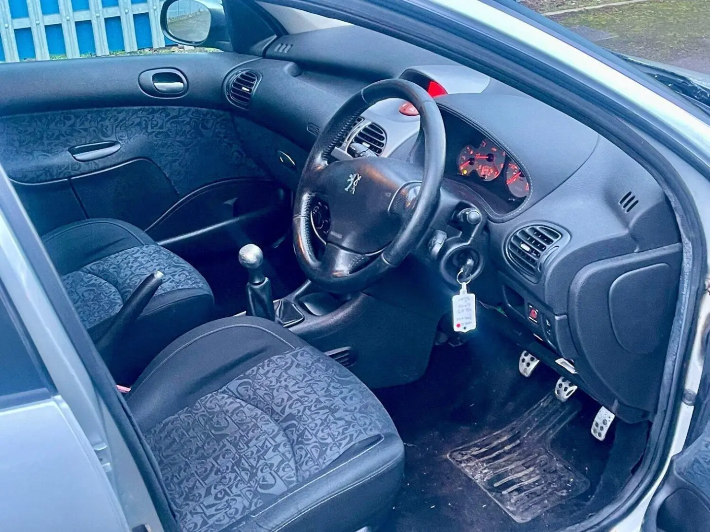 Peugeot 206 206 1.6 Quiksilver 2