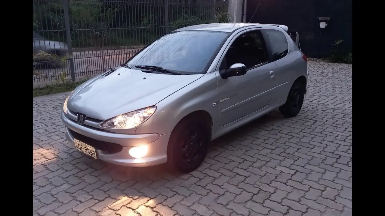 Peugeot 206 206 1.6 Quiksilver 5