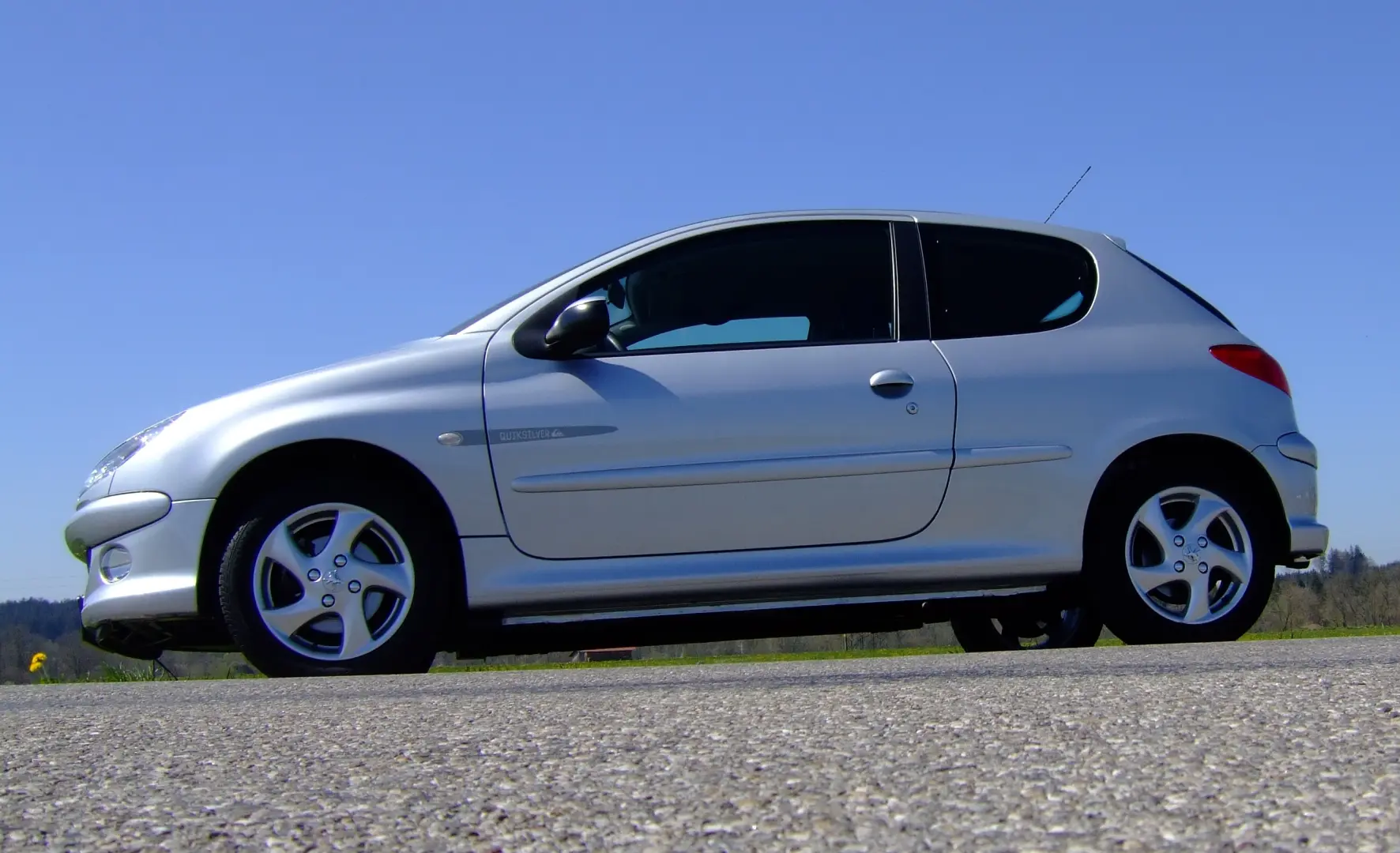 Peugeot 206 206 1.6 Quiksilver 0