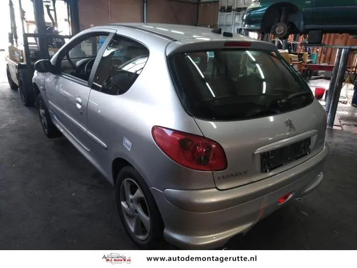 Peugeot 206 206 1.4 16V Premium 5