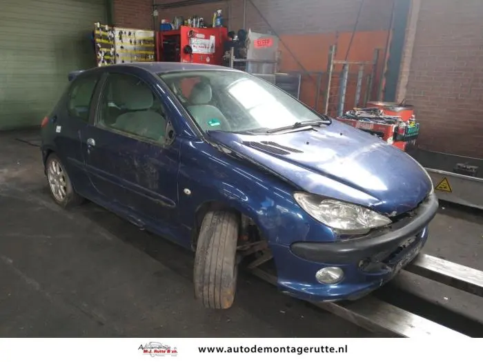 Peugeot 206 206 1.6 XT 16V Auto 4