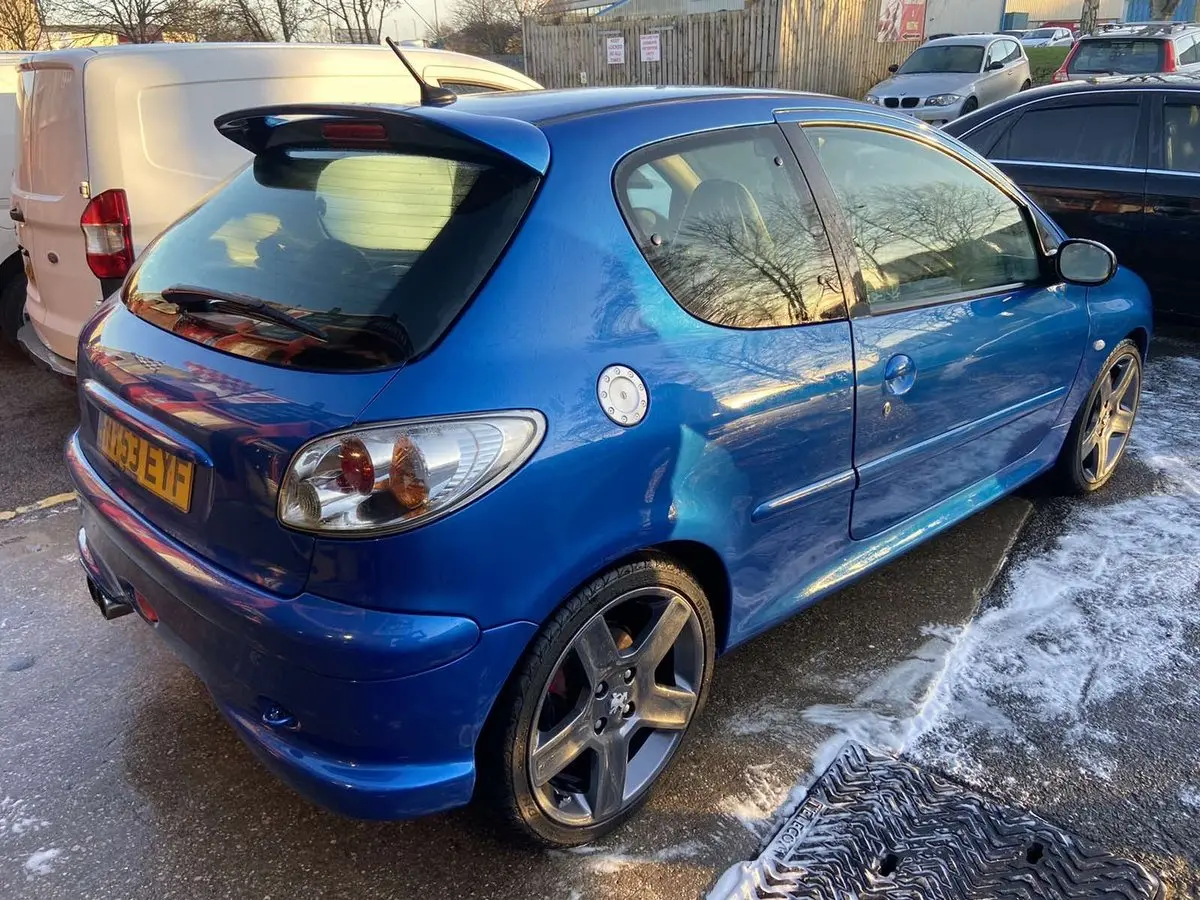 Peugeot 206 206 2.0 GTI 6