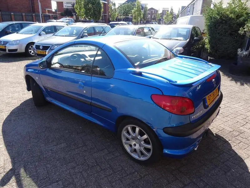 Peugeot 206 206 CC 2.0 16V 4