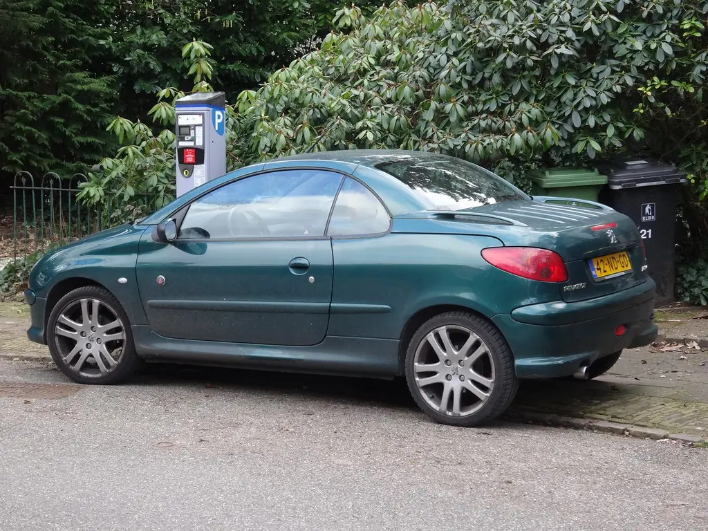 Peugeot 206 206 CC 2.0 Roland Garros 7