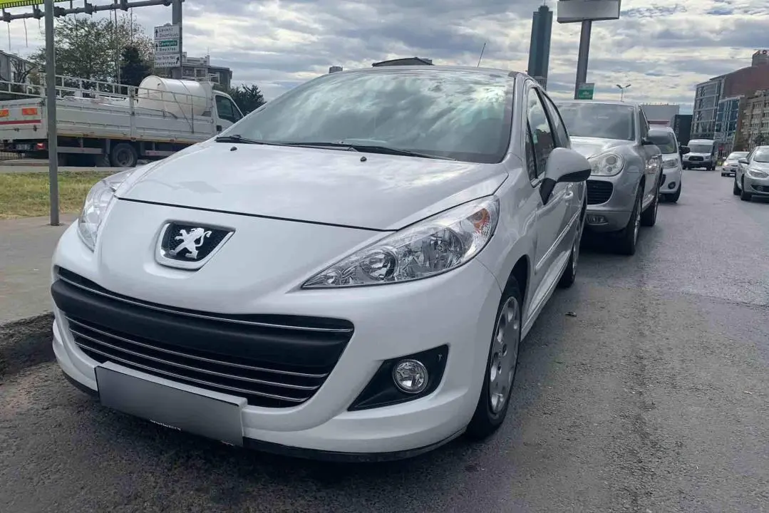 Peugeot 207 207 1.4 16V Millesim 1