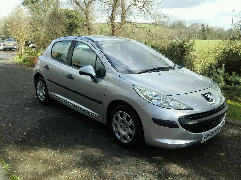 Peugeot 207 207 1.4 HDI Comfort 5