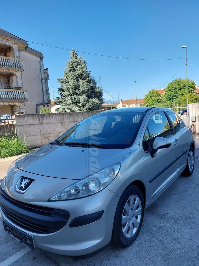 Peugeot 207 207 1.4 HDI Dynamic 5