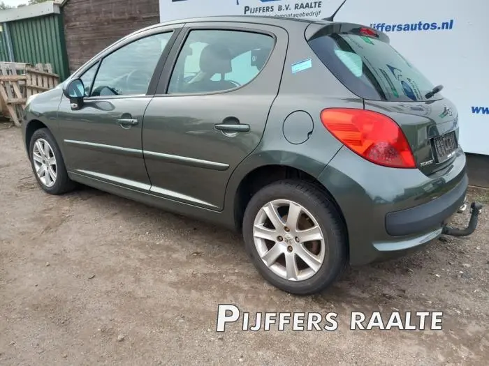 Peugeot 207 207 1.6 Dynamic 5