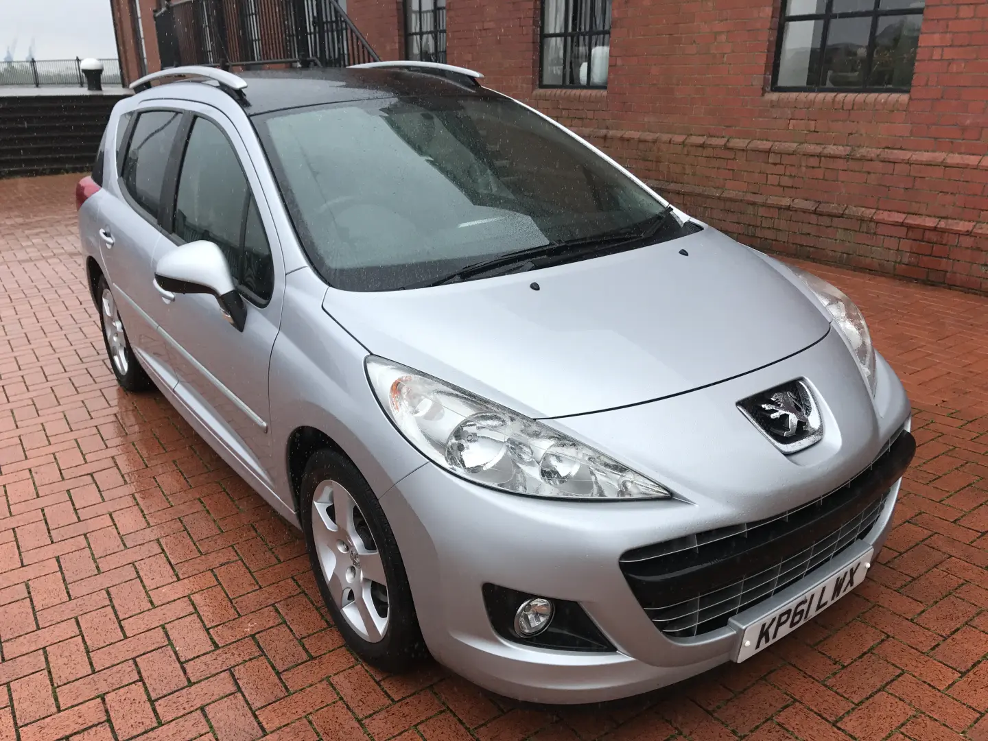 Peugeot 207 207 1.6 HDI Outdoor Premium 2