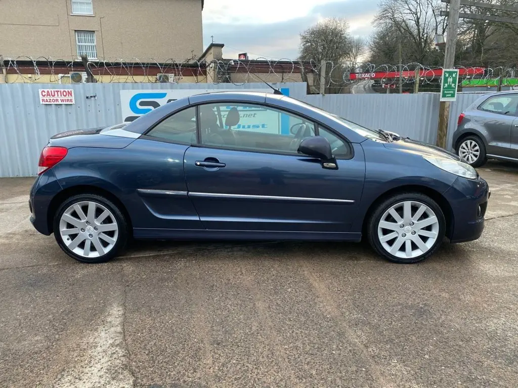 Peugeot 207 207 1.6 HDI Allure 6
