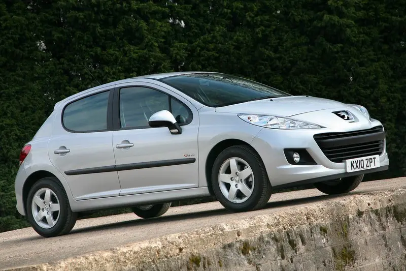 Peugeot 207 207 1.6 HDI Dynamic 6