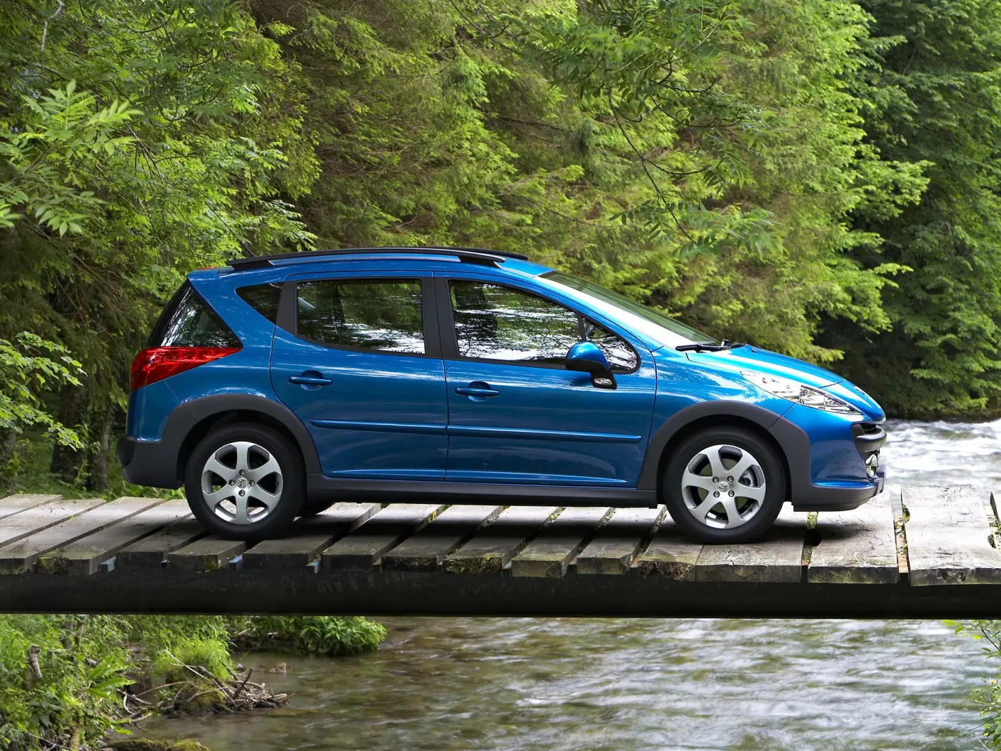 Peugeot 207 207 1.6 HDI Outdoor Premium 6