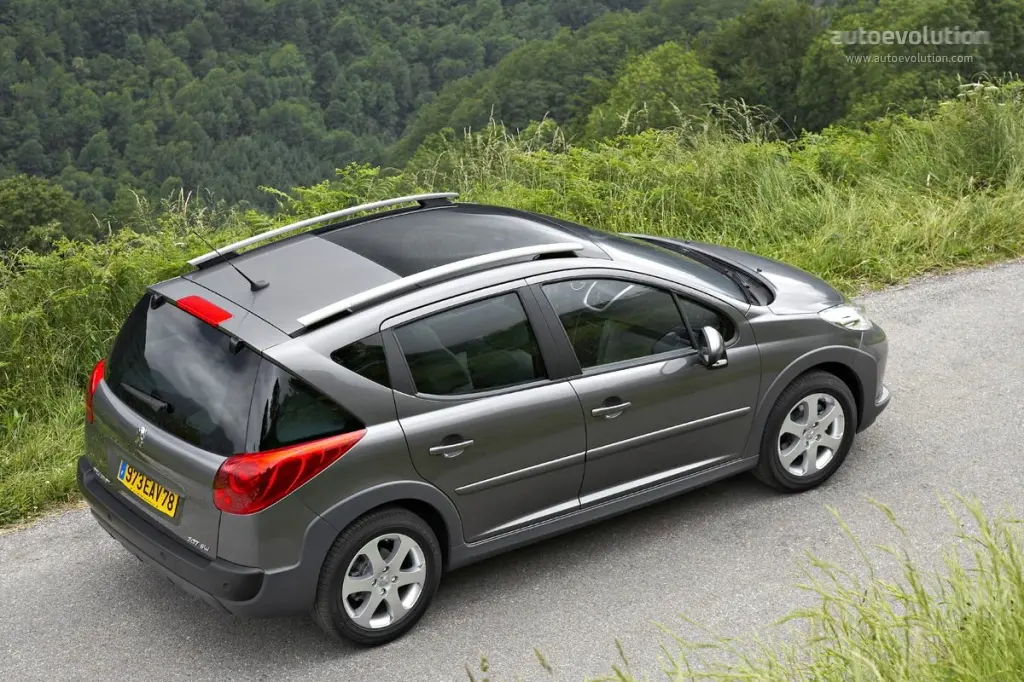 Peugeot 207 207 1.6 VTI Outdoor Premium 7