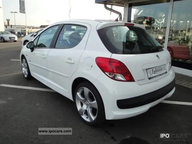 Peugeot 207 207 1.6 VTI Urban Move 6