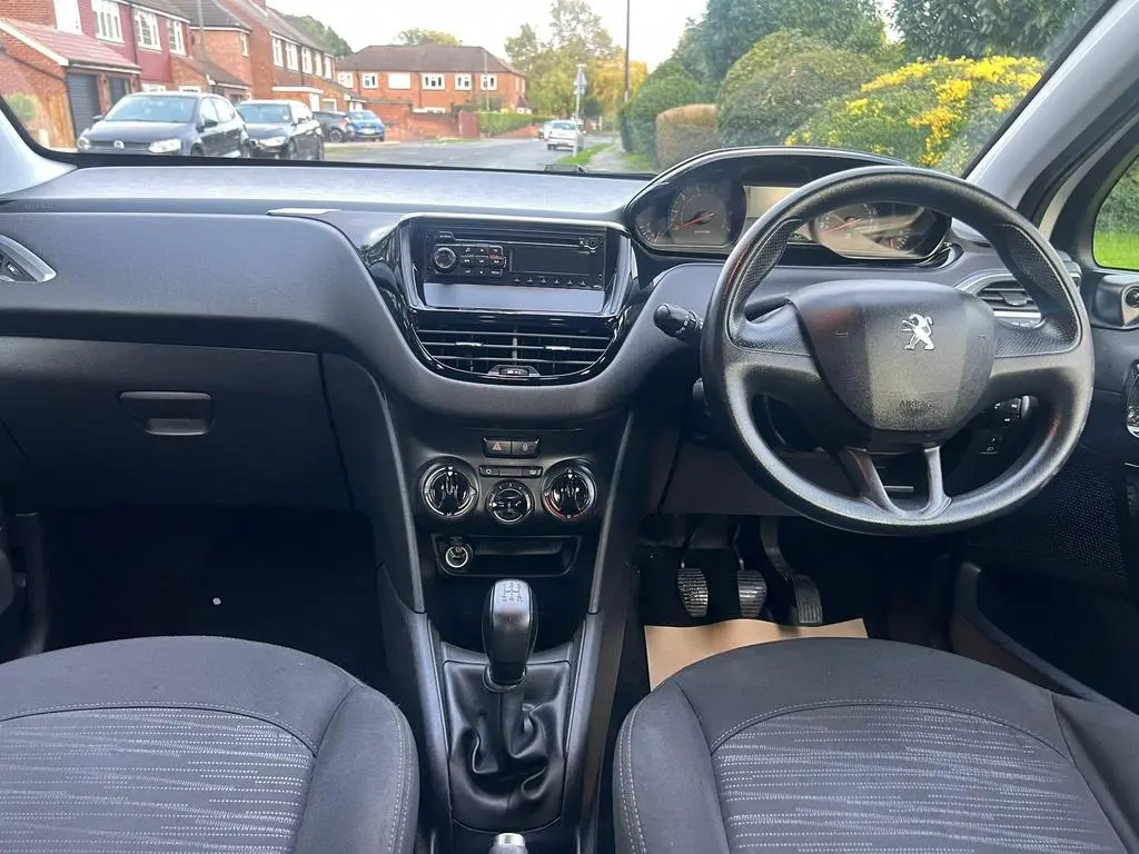 Peugeot 208 208 1.0 VTI PureTech Access 4
