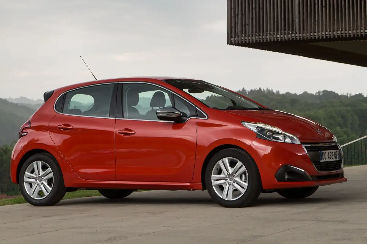 Peugeot 208 208 1.2 PureTech Access 5
