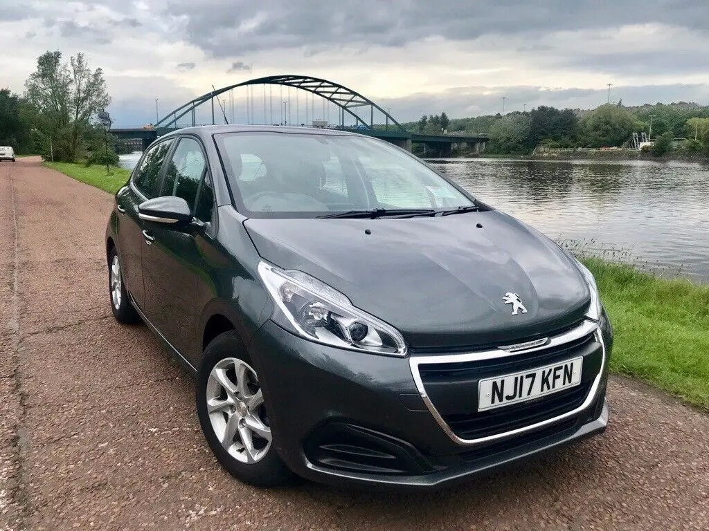 Peugeot 208 208 1.2 PureTech Active 5
