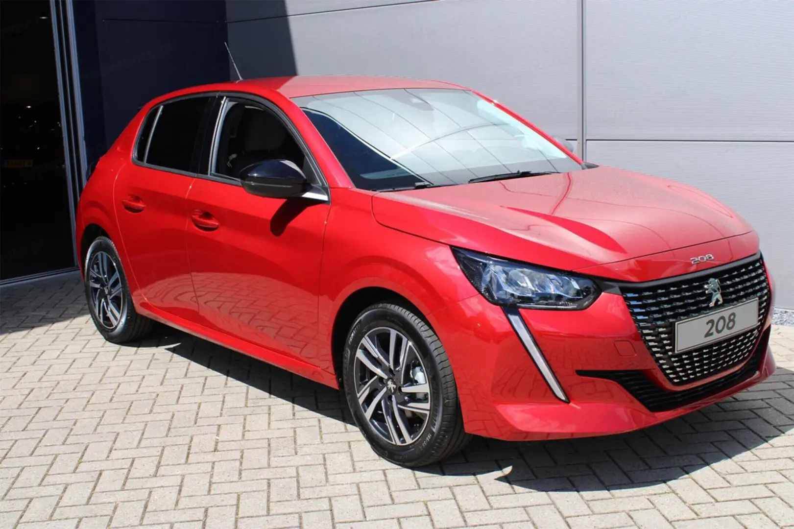 Peugeot 208 208 1.2 PureTech Allure EAT8 5