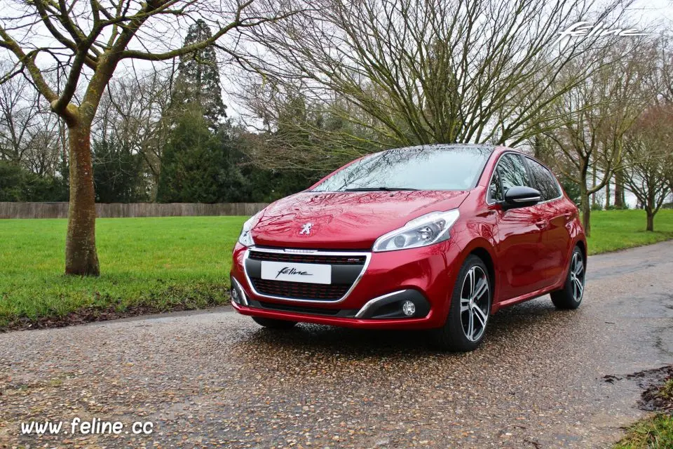 Peugeot 208 208 1.2 PureTech GT Line EAT6 2