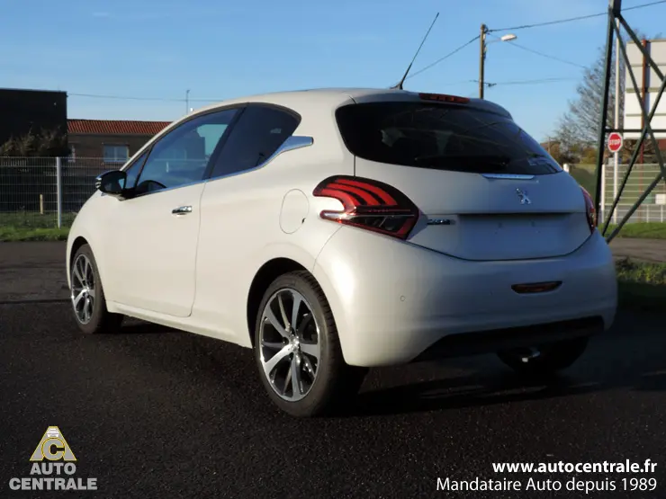 Peugeot 208 208 1.2 PureTech Start&Stop Allure EAT6 1