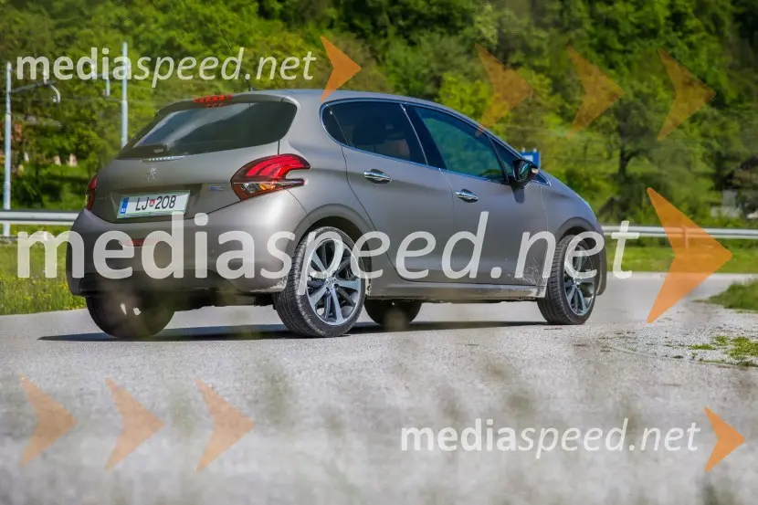 Peugeot 208 208 1.2 PureTech Start&Stop Allure EAT6 6