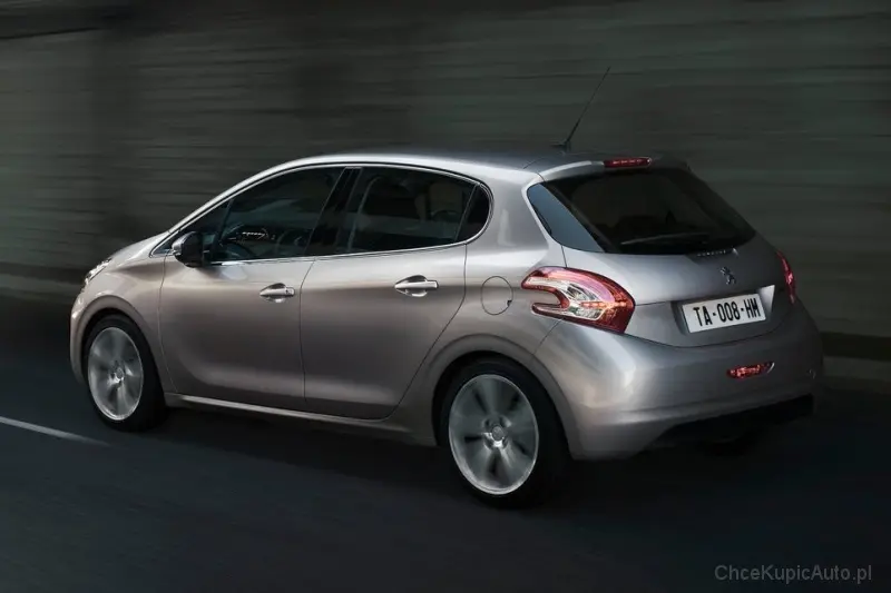 Peugeot 208 208 1.2 VTI Access 5