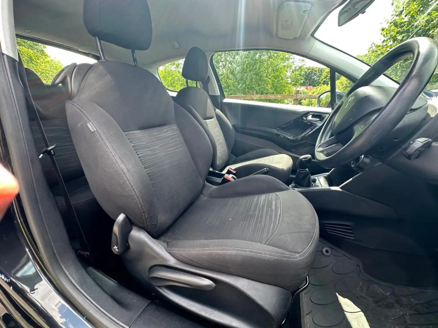 Peugeot 208 208 1.2 VTI Access 6