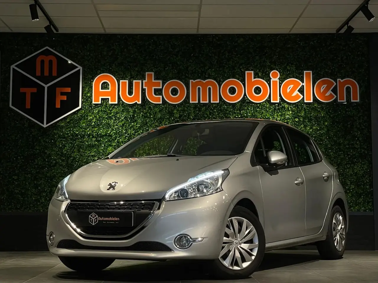 Peugeot 208 208 1.2 VTI PureTech Allure ETG 5