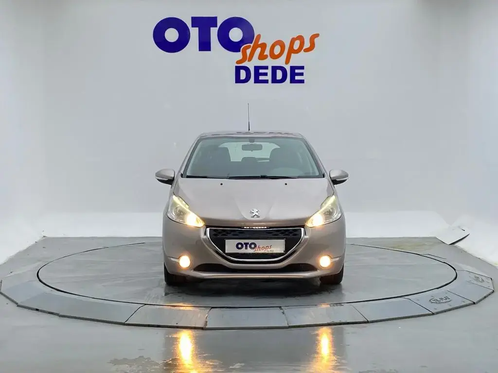Peugeot 208 208 1.4 e-HDI Start&Stop Active Auto5R 4