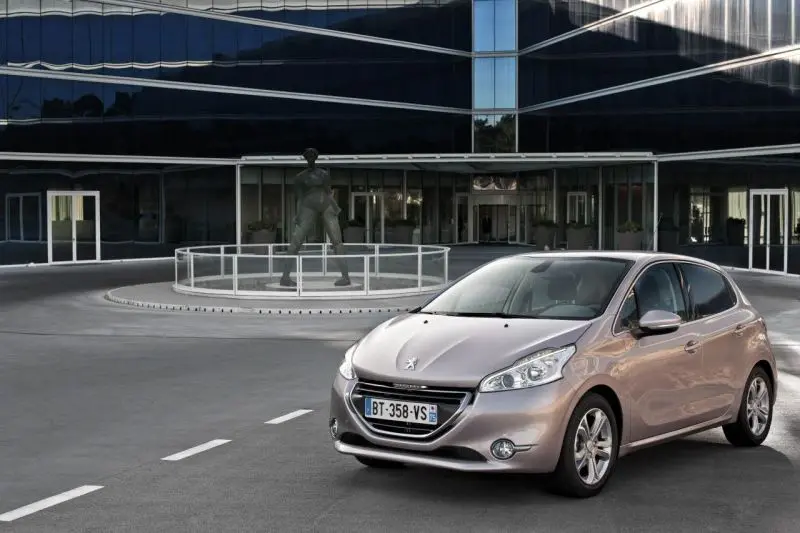 Peugeot 208 208 1.4 HDI Active 0