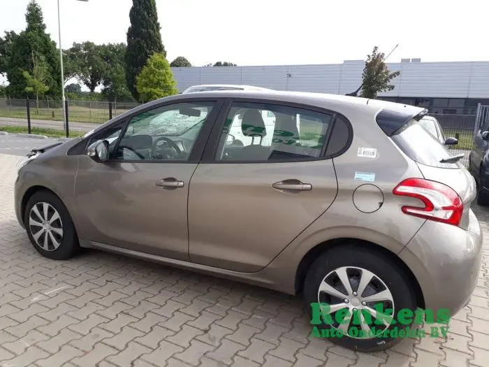 Peugeot 208 208 1.4 HDI Active 6